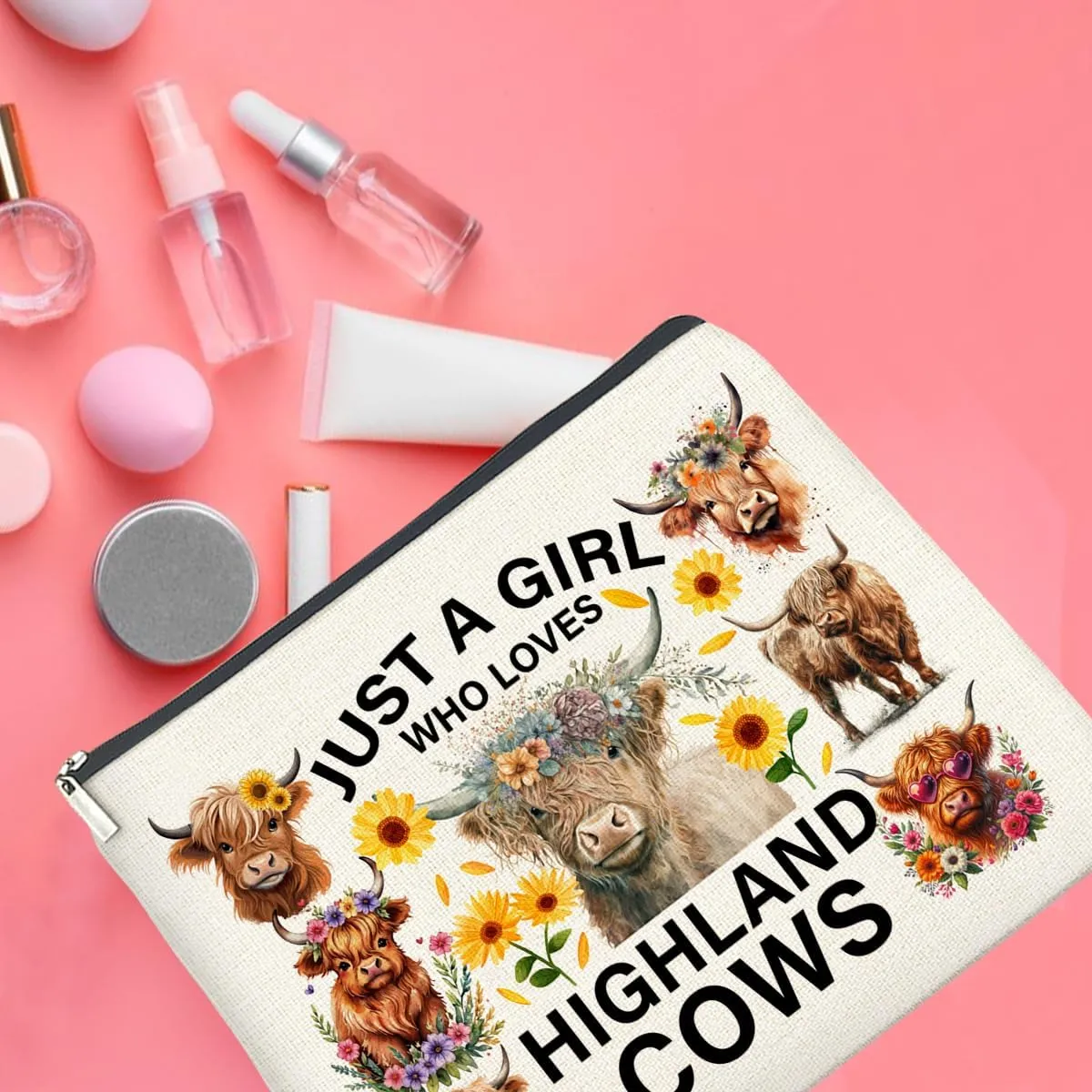 Highland Cows Gifts Makeup Bag Cow Lover Gifts for Women Girls Just a Girl Who Loves Highland Cows Zipper Makeup Pouch