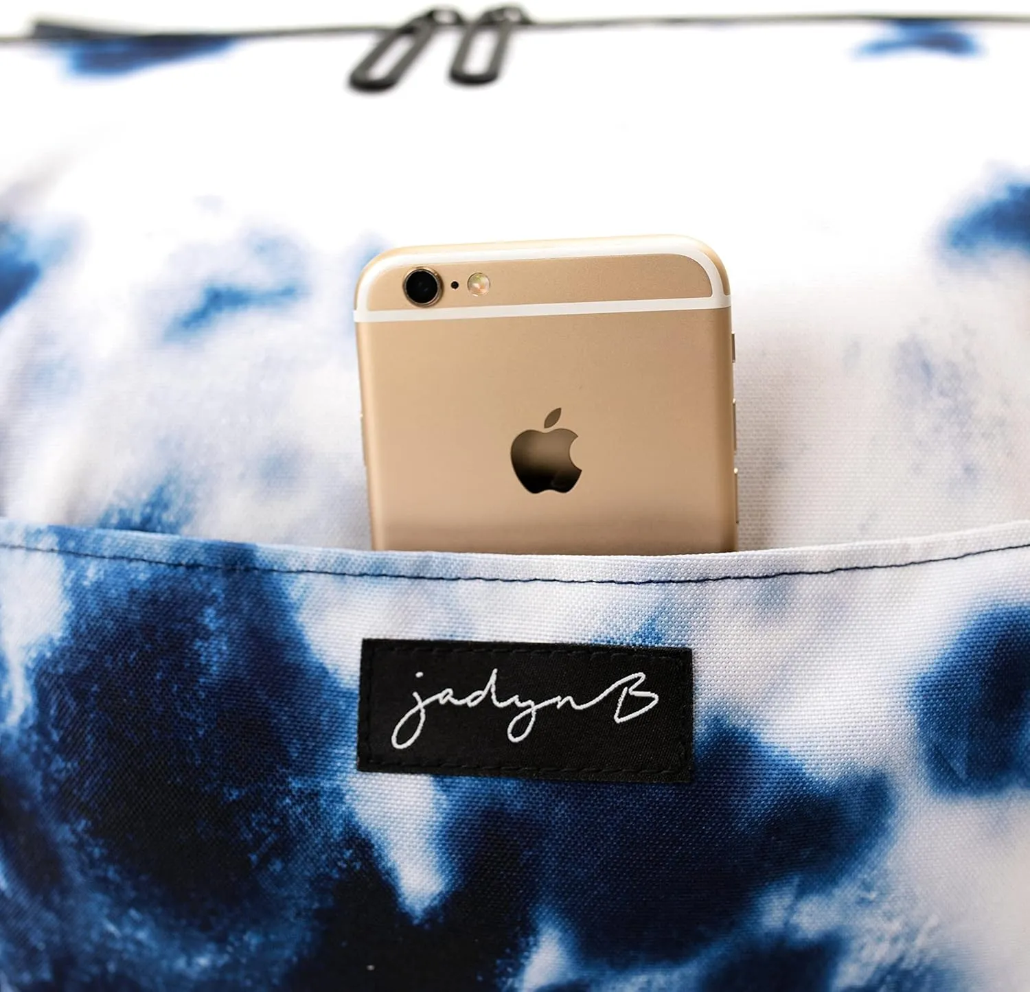 Jadyn 19 Barrel Womens Duffel/Gym/Weekender Bag (Tie Dye)
